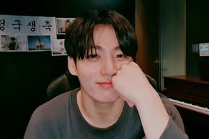 Meet your Posher, Luna